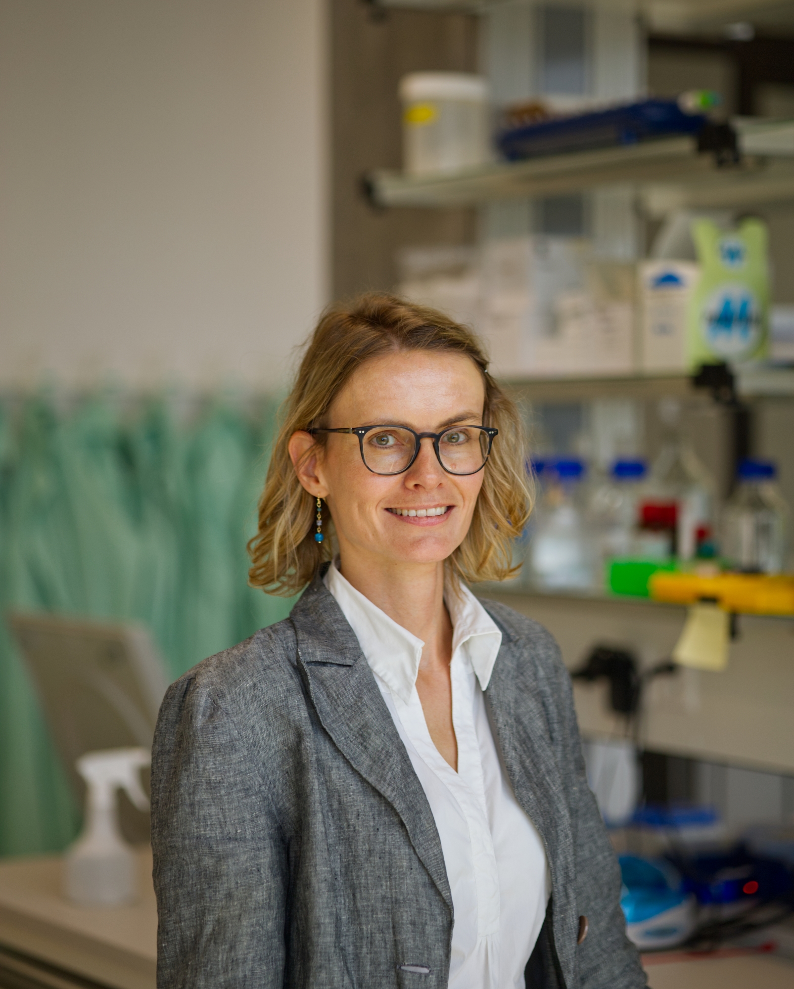  Prof. Dr.  Maria Balmer